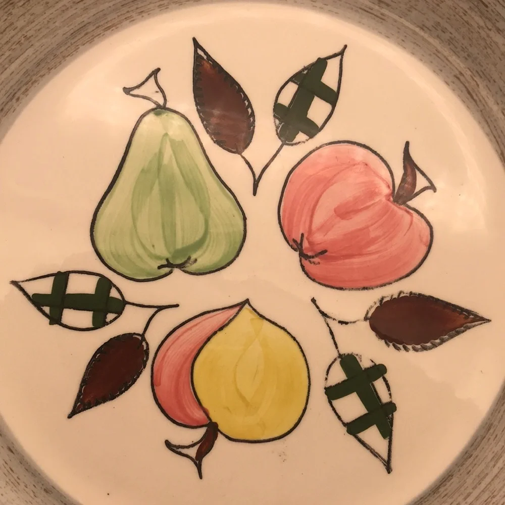 Set of 4 Blue Ridge‎ Hand Painted Southern Potteries Fruit Pattern 9-1/2” Plates